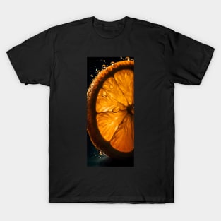 Orange Slice: Macro shot of a handpicked fresh orange T-Shirt